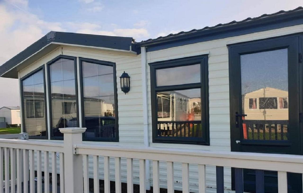 Jasmine'S Retreat - Pet Friendly, Ingoldmells Apartment Exterior photo